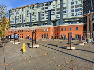590 1st Avenue S #613