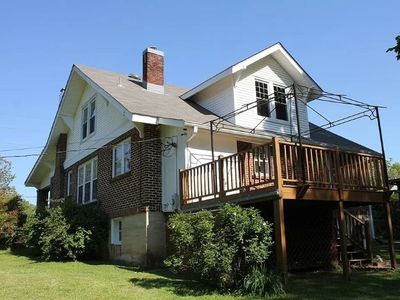 2427 Chisholm Rd