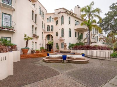 111 W 3rd Ave APT 201