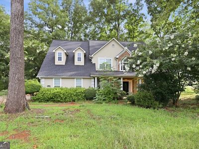 3011 Sarah Ln