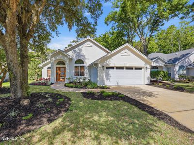621 LAKE STONE Circle