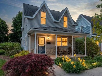 Property at 112 W Lincoln St, Charlevoix, MI