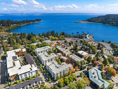 180 Harbor Square Loop NE #B421