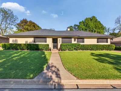 1907 Wes Hardin Cir