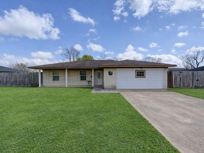 8610 Bluebonnet St