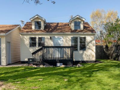 331 Broadway Ave N