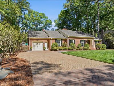319 Parkway Dr