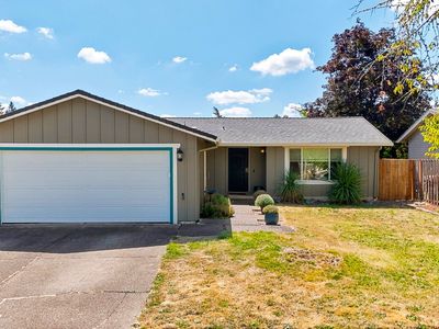 2033 Bryant Ave