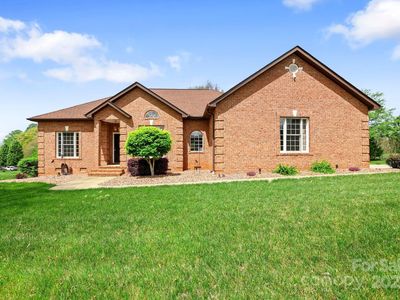 121 Capstone Ct