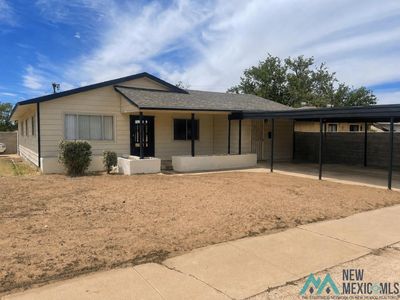1101 N Llano Dr