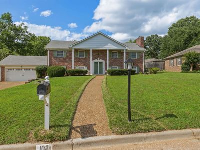 103 Creekwood Cir
