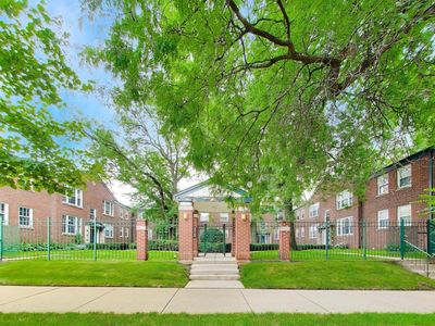2417 W Fitch Ave #1