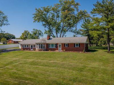 2325 Maple Dr