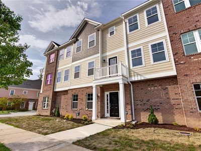 Property at 621 Commonwealth Blvd, Yorktown, VA