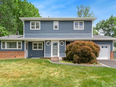 38 Valley Vale Dr