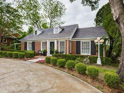 415 W Louisiana St