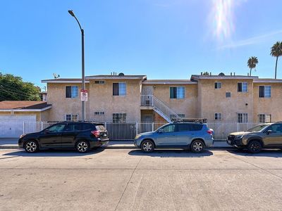 353 W 77th St