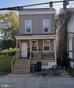 872 E State St