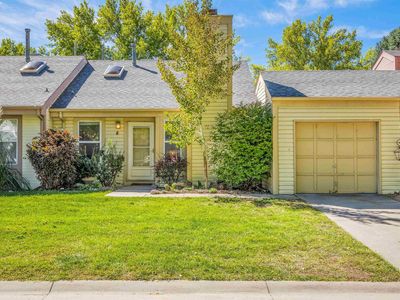 4 Dubonnet Ct