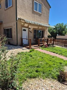 2087 Main St