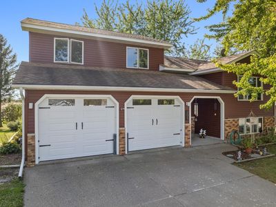 205 Nicholas Dr