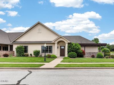 1428 Lark Ln