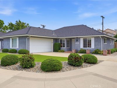 Property at 10400 Hanna Ave, Chatsworth, CA