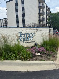 9701 N Dee Rd Unit 4K