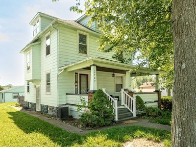2402 Highland Ave