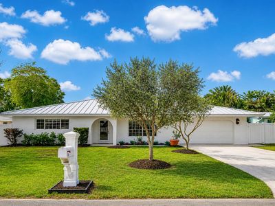 718 SW 27th Place