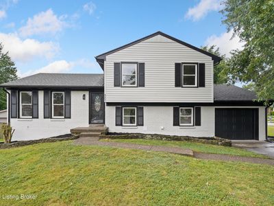 8205 Rochelle Rd