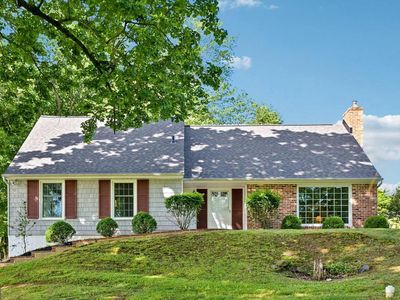 36 Dogwood Ln