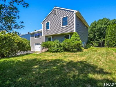 82 Lake Garda Drive