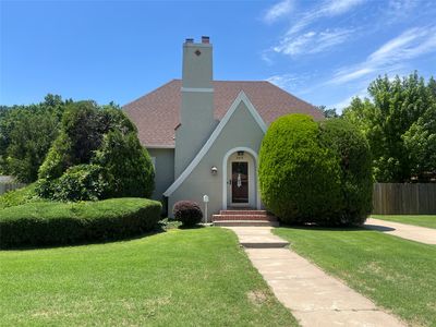 2419 Hart Ave