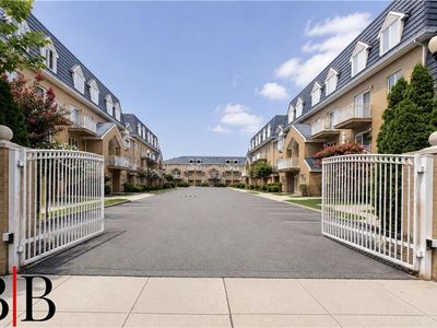 1473 Royce St APT 1D