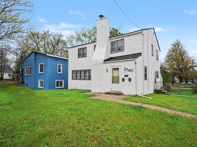 1823 Michigan Ave W