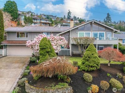 4538 Somerset Drive SE