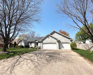 4129 E Windsong Street