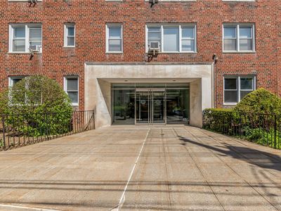 25 Sunnyside Drive #4C