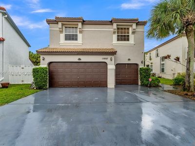 15887 NW 11th St