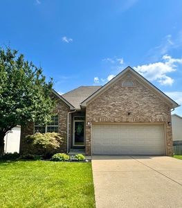 3008 Roundway Down Ln