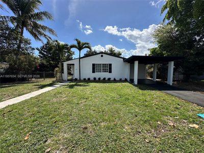 Property at 580 NW 194th Ter, Miami Gardens, FL