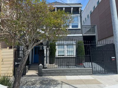 26 27th St