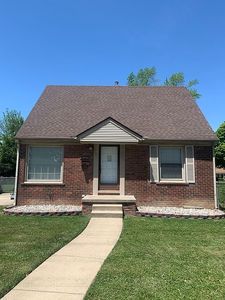 3456 Walnut St