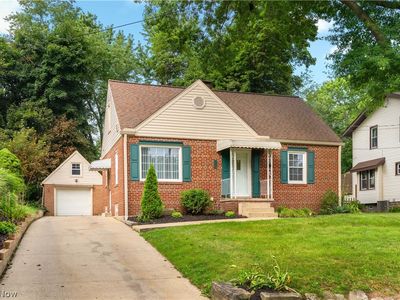 128 Woolf Ave