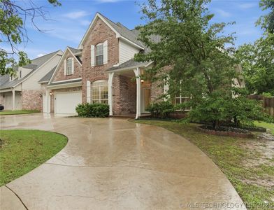 9906 E 85th Pl