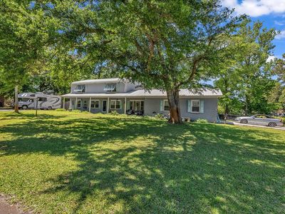 910 S Myrtle Dr.