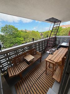 86-10 151st Ave APT 4N