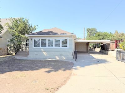 2381 E Lakeview Dr