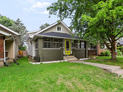 806 N Bosart Ave